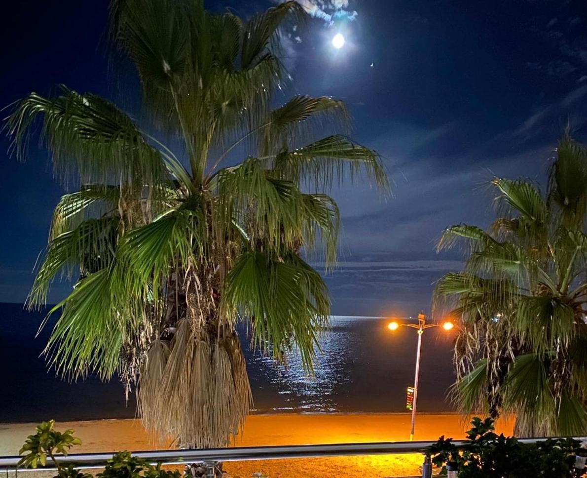 Durres Strand Direkt Am Meer Εξωτερικό φωτογραφία