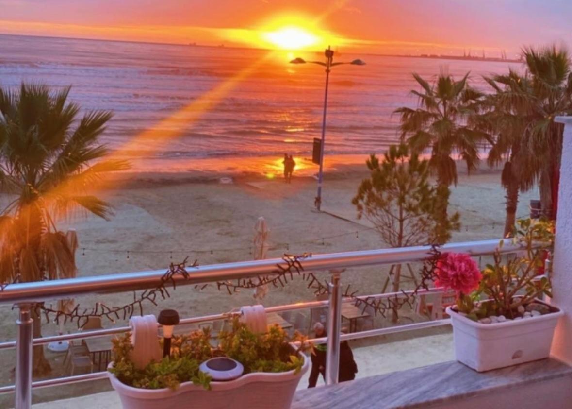 Durres Strand Direkt Am Meer Εξωτερικό φωτογραφία